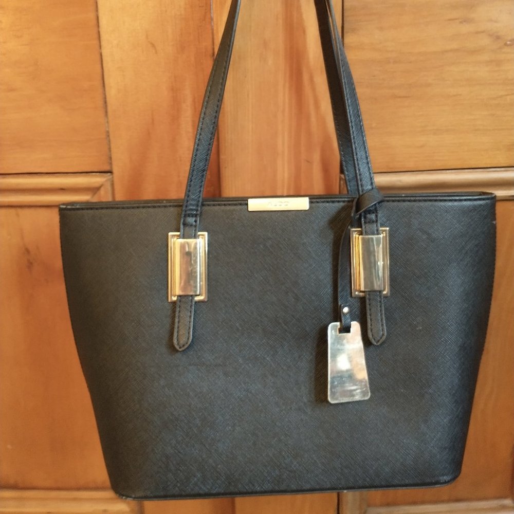 Black hand back, Aldo, great condition